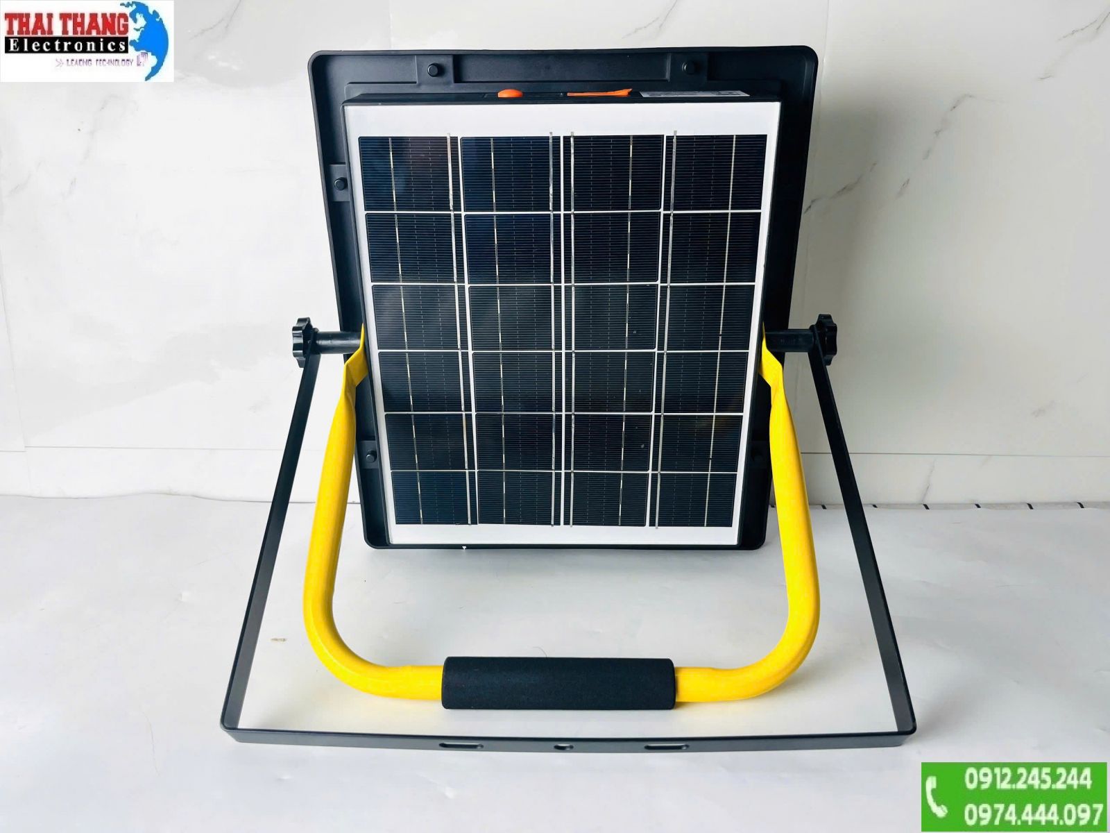 ĐÈN PHA CÔNG TRƯỜNG, ĐÈN KHẨN CẤP WINNING LIGHT CT1060 200W  – PIN NĂNG LƯỢNG MẶT TRỜI