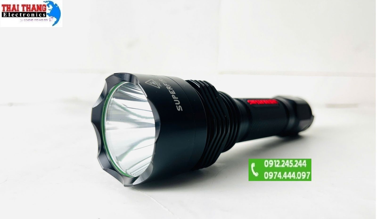 Đèn pin siêu sáng SuperFire X8